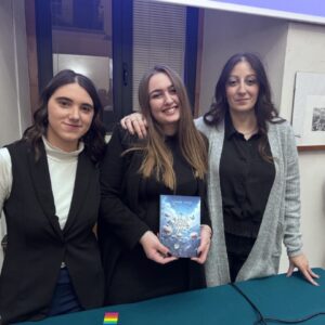 Presentato libro "I need you" di Eleonore Hensley nella Biblioteca Stigliani a Matera: report e foto