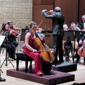 "Anima doppia", il meraviglioso live a Matera con Miriam Prandi solista al pianoforte e al violoncello e Orchestra della Magna Grecia diretta da Gianluca Marcianò: report, video, foto