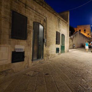 Piazza di Schierarsi Matera lancia petizione online per impedire all'Amministrazione Bennardi cambio di destinazione di casa nei Sassi destinata a situazioni di emergenza residenziale