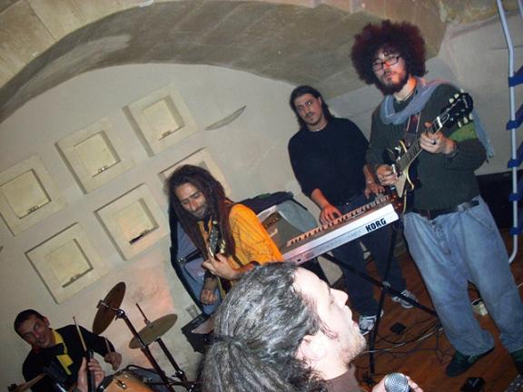 roots_quality_band_live_al_sound_caff.jpg